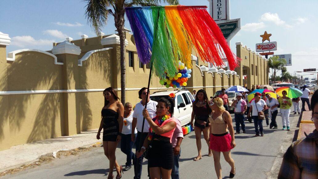 Marcha de comunidad lésbico-gay 