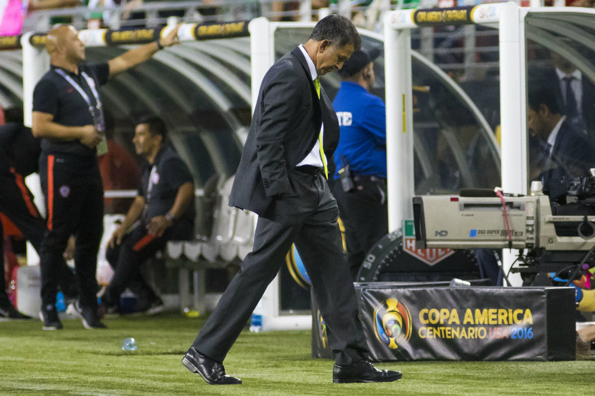 Juan Carlos Osorio avergonzado tras la eliminación de México en CA