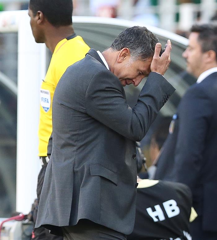 Juan Carlos Osorio se lamenta