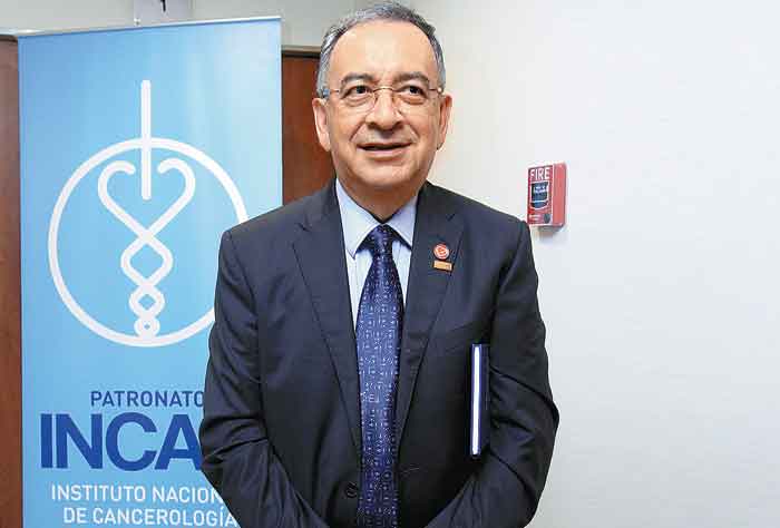 Misael Uribe Esquivel, gastroenterólogo y patólogo.