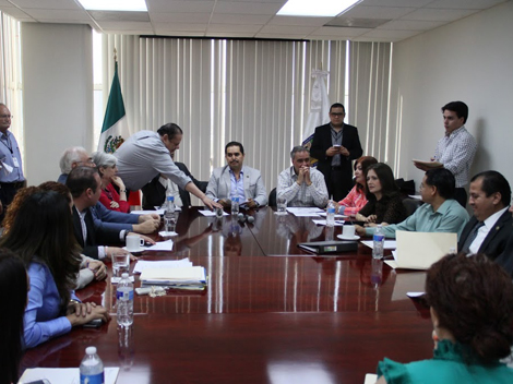 El ahorro o flujo que obtendrá Monterrey será de 800 millones de pesos, y en Guadalupe será de 80 millones.
