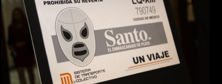 Boleto del Metro de la Ciudad de México con la figura de 'El Santo' 