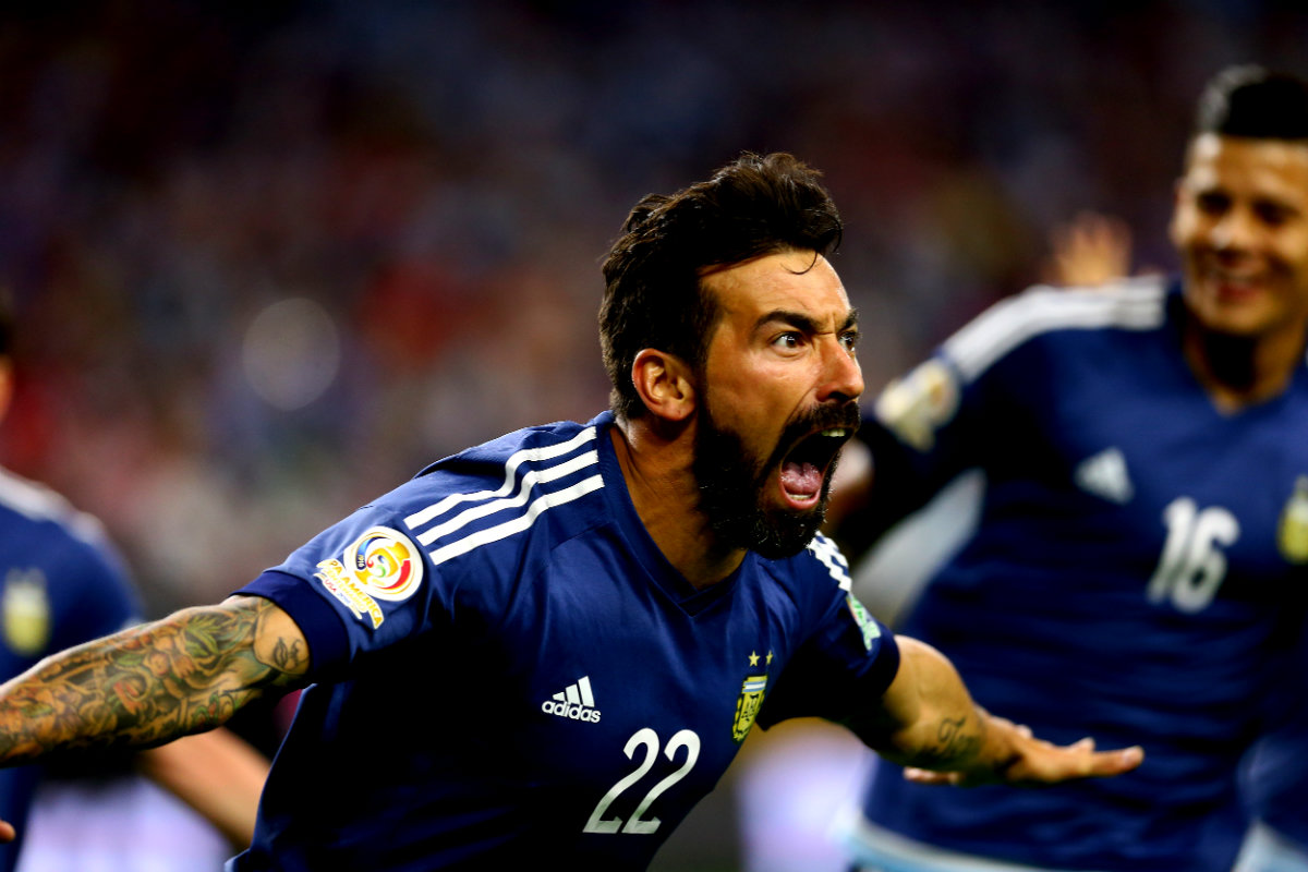 Ezequiel Lavezzi marcó el primero 