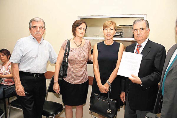 Sandrine Molinard, en una visita a la Oficialía de Partes.