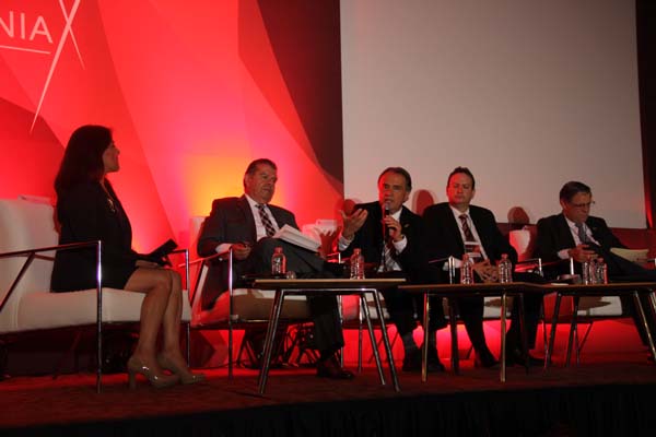 Ayer se realizó el panel “El nuevo corredor automotriz de México, El Bajío” con los titulares de Sedeco.