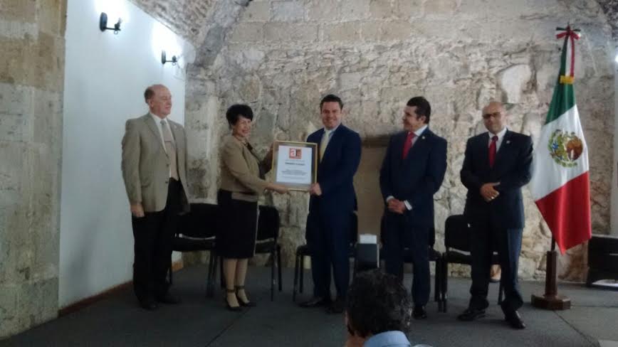 El gobernador del estado Jorge Aristóteles Sandoval dijo que su gobierno está comprometido con la total transparencia