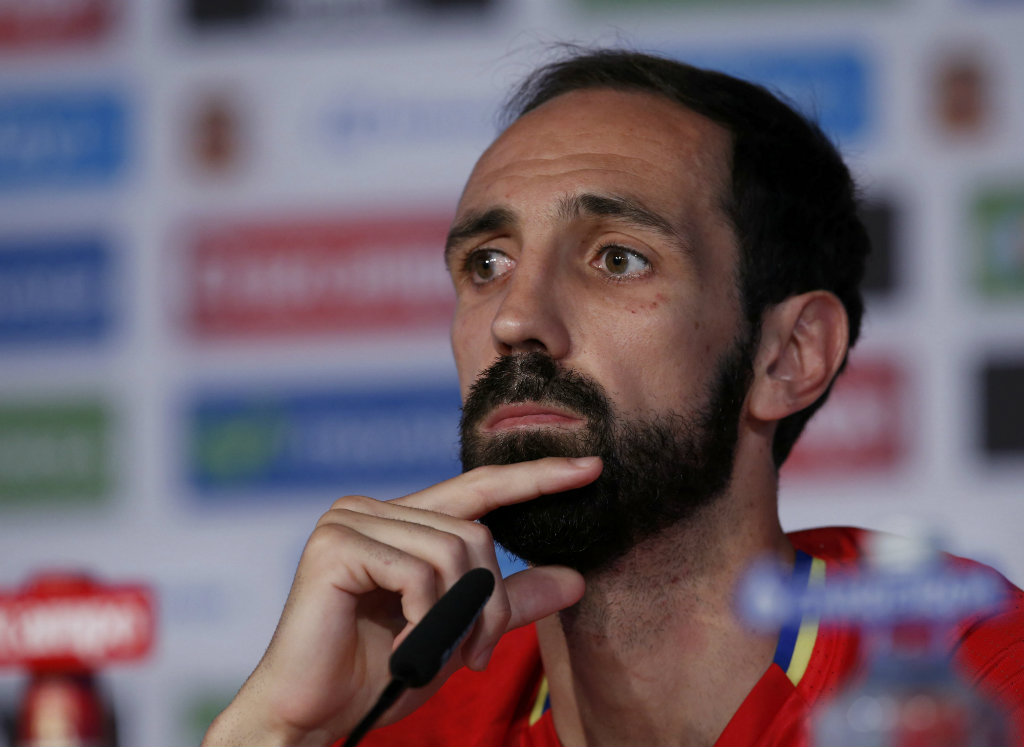 Juanfran, seleccionado español en conferencia
