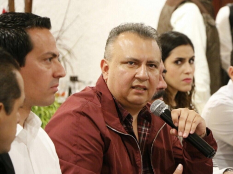El director  general de Leche Liconsa, Héctor Pablo Ramírez Leyva, informó que hay 225 tiendas que podrían quedarse sin leche debido a los bloqueos.