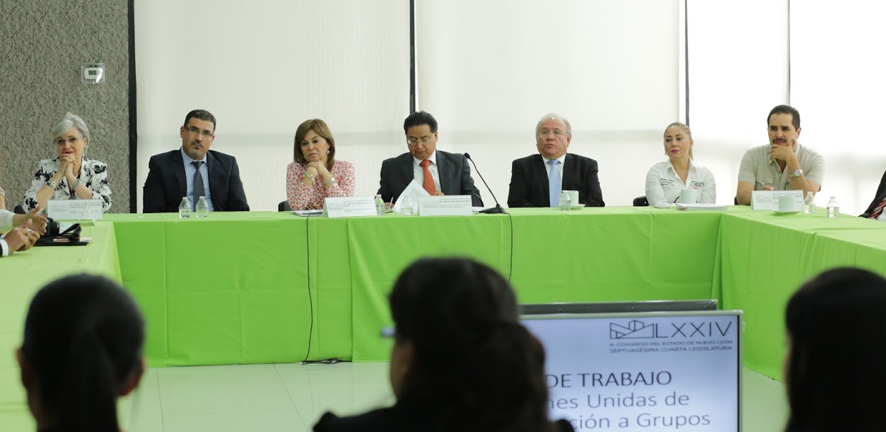 Integrantes de la Comisión de Salud e Igualdad de Género realizaron una mesa de trabajo con expertos en el tema.
