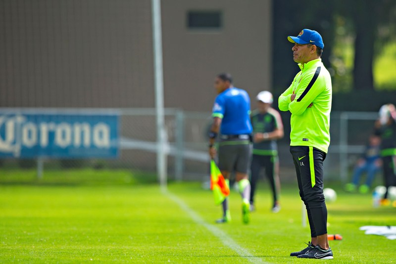 Ignacio Ambriz, director técnico de América 