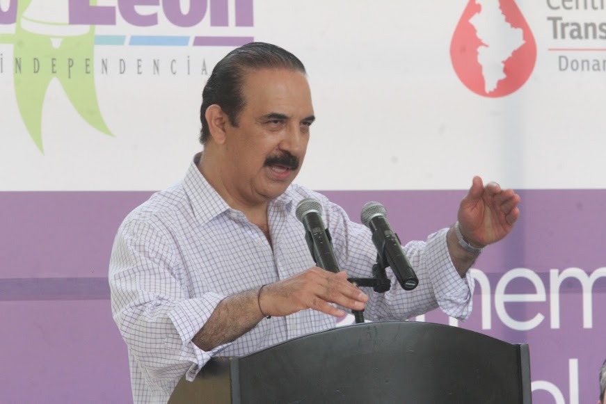 El secretario de Salud descartó que se vaya a interrumpir algún tipo de servicio médico, por lo que verán la forma de mantener los mismos.
