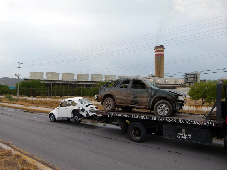 Además de ir en estado de ebriedad, viajaban a exceso de velocidad y por poco atropella no solo a los bomberos y paramédicos.