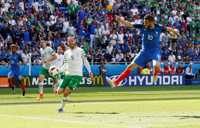 Gignac, tira a puerta en el duelo ante Irlanda