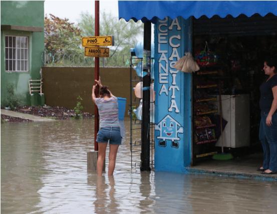 Los fraccionamientos habitacionales requieren de obras hidráulicas contra inundaciones.
