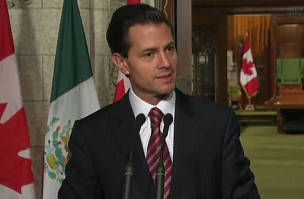El presidente Enrique Peña Nieto dijo que la eliminación de la visa canadiense permite quitar "algunas piedras" para fortalecer la relación entre Cana