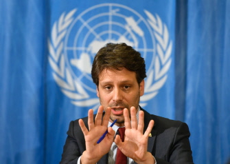 Guillaume Long dijo que su embajada es una de las "más espiadas en el mundo".