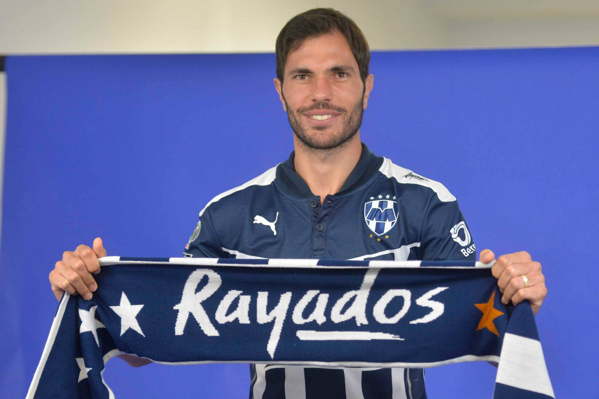 José María Basanta, defensa de Monterrey