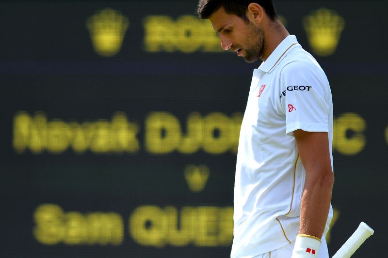 NovakDjokovic cabizbajo tras su derrota 