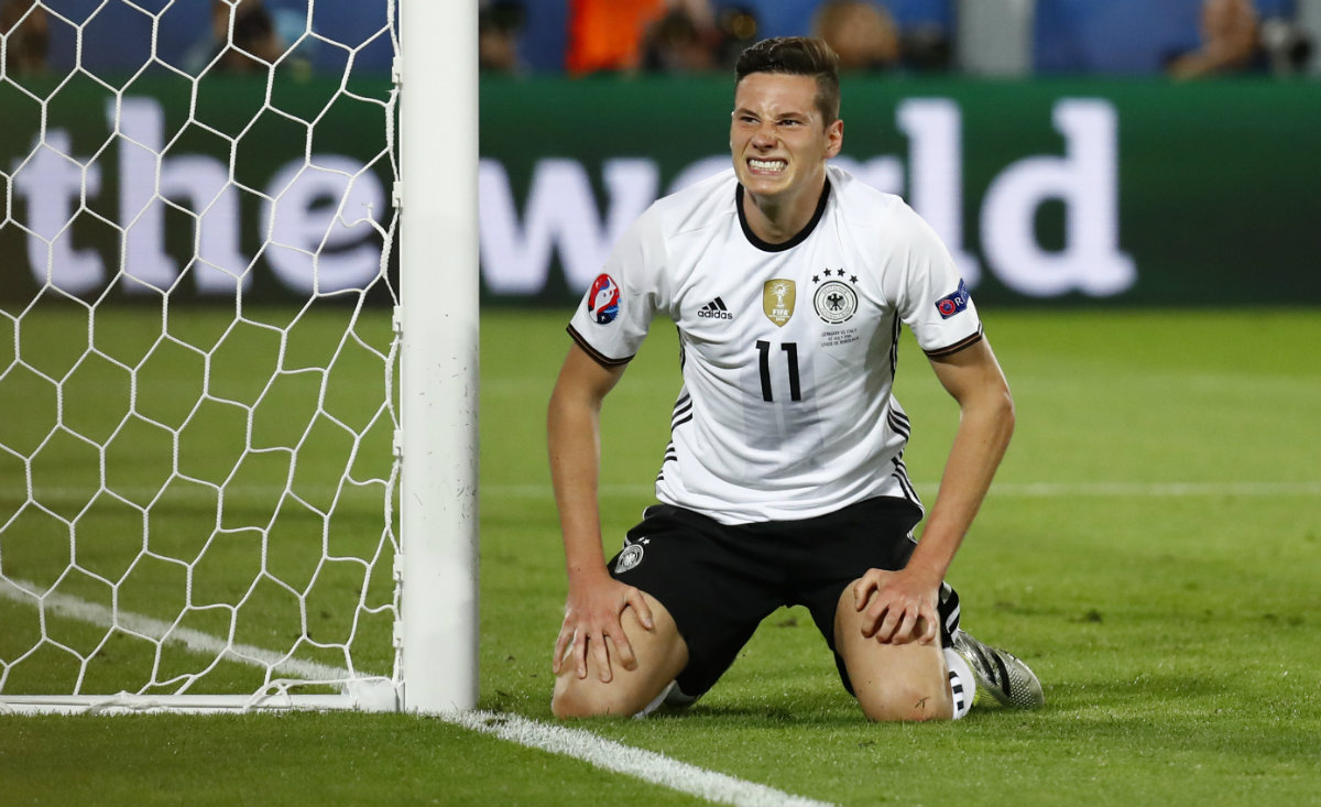 La reacción de Draxler tras perder una clara oportunidad de gol