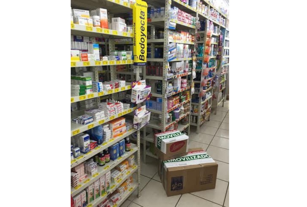 Personal de la Profeco inmovilizó 976 medicamentos. 
