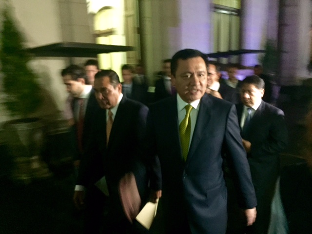 El secretario de Gobernación, Miguel Ángel Osorio Chong, a su llegada a la dependencia.