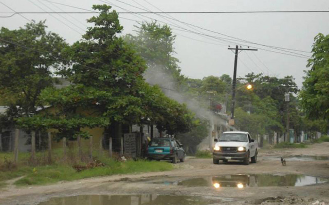 La fumigación de las colonias de los municipios de Tampico y Madero ha ido avanzando. 