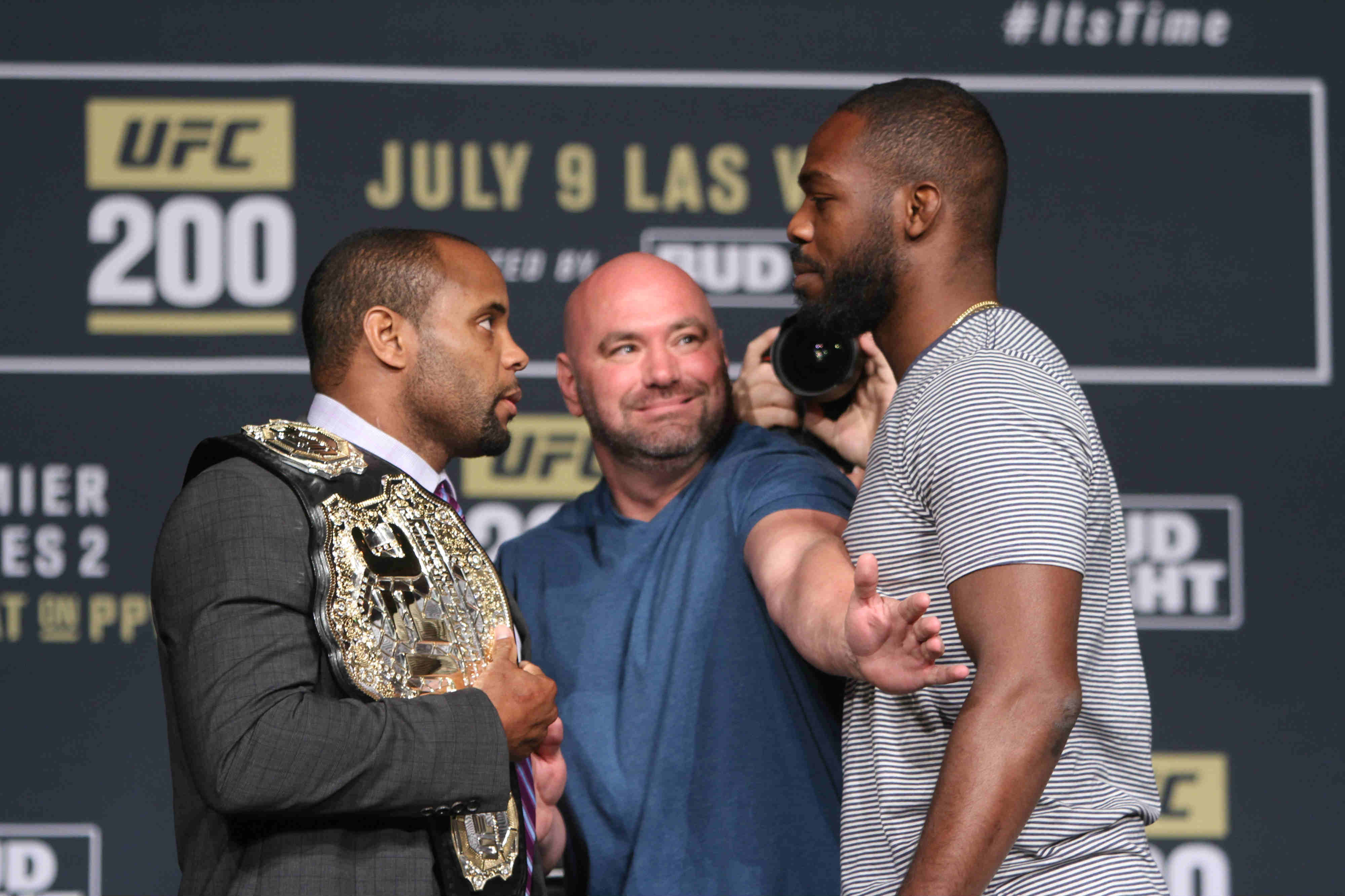 Jon Bones Jones y Daniel Cormier