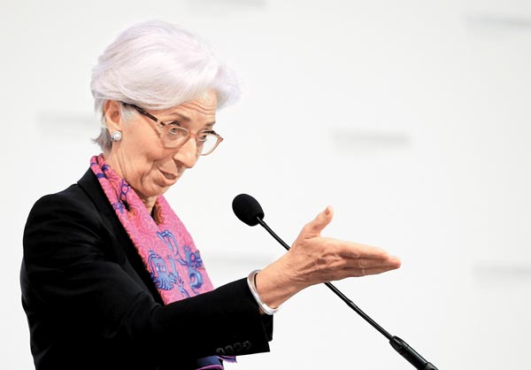 La directora del fondo en conferencia en Viena.
