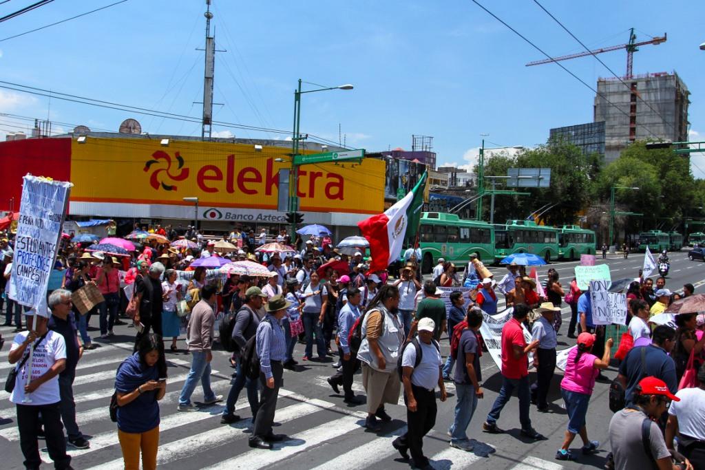 Las marchas no sólo causan pérdidas económicas, sino también puestos de trabajo y oportunidades de desarrollo económico en los negocios de la CdMx.