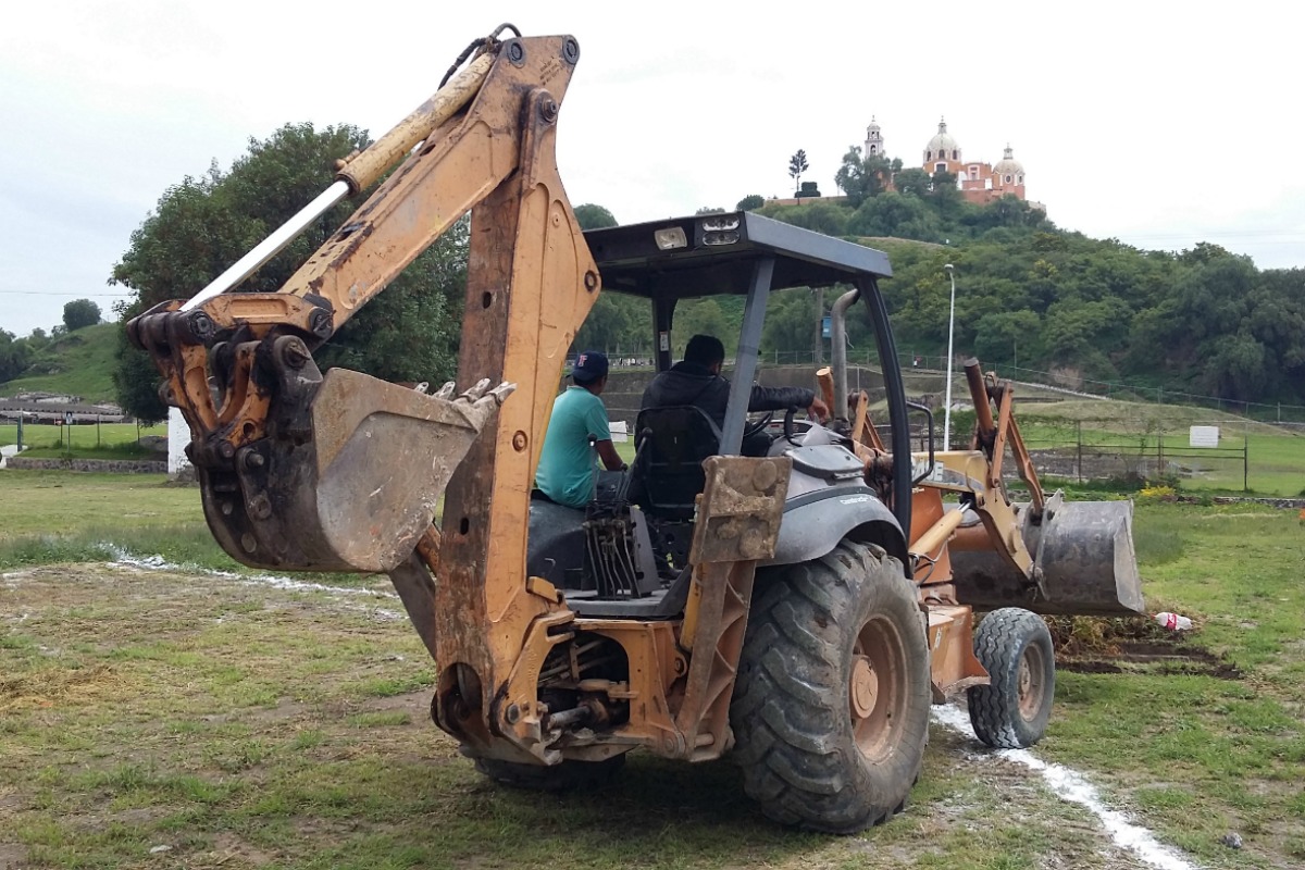 Acusan a joven de 18 años de robar retroexcavadora en la Miguel Hidalgo