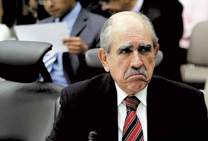 El aspirante a la dirigencia nacional perredista. 