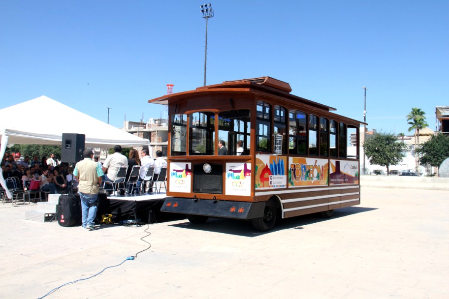 OCV Laguna y la Dirección de Turismo de Torreón, presentaron la remodelación del tranvía.