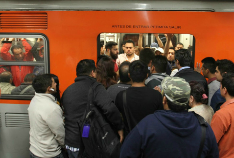 Algunos de los proyectos de modernización del Metro no podrán llevarse a cabo con los recursos de su fideicomiso, informó el director general de ese m