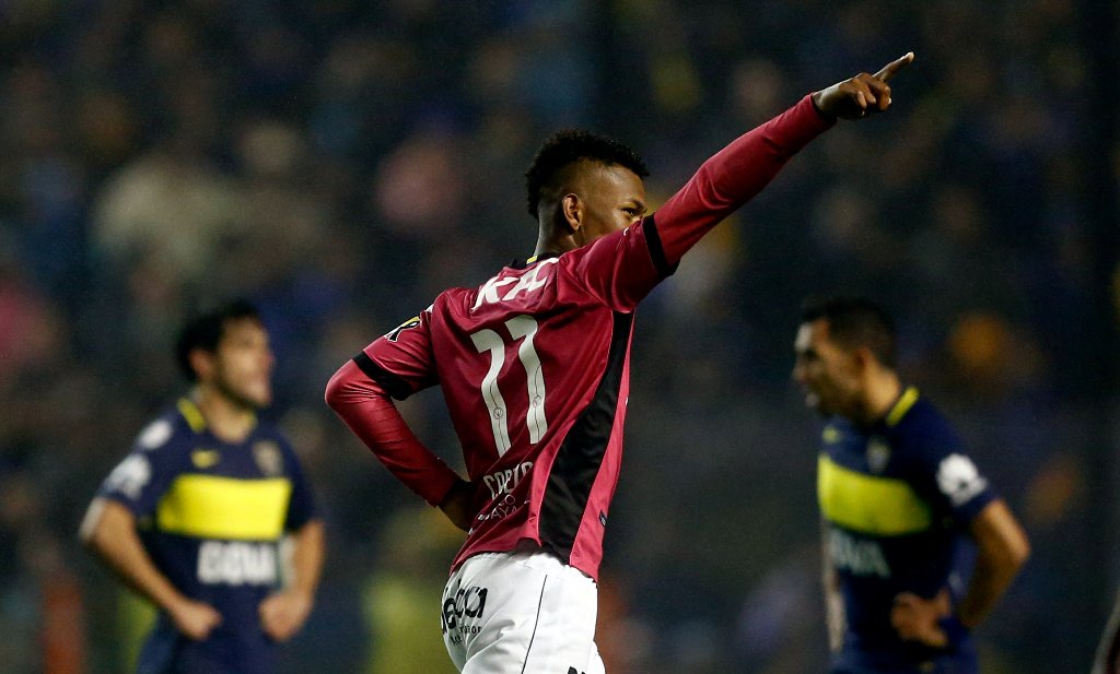 Bryan Cabezas celebra su gol ante Boca Juniors