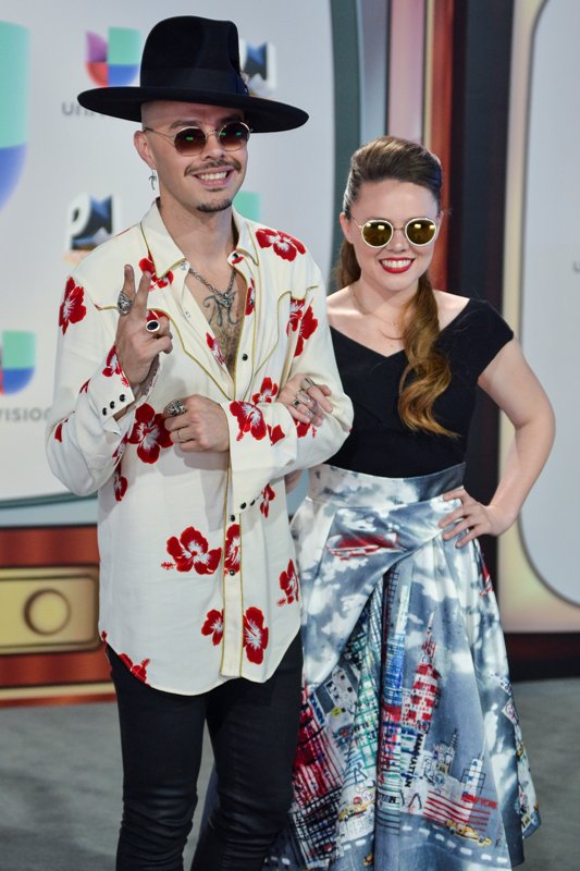 Jesse & Joy.