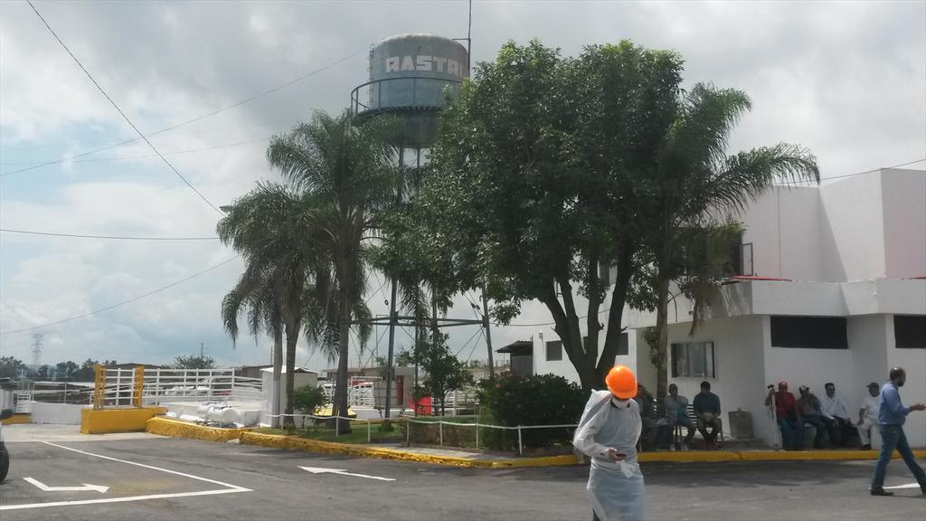 Lemus estimó que se requerirán 2.5 millones de pesos más para cumplir con los requerimientos de un rastro TIF