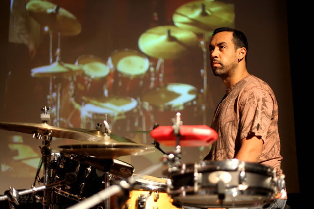 El baterista mexicanao, reconocido recientemente por componer el soundtrack de 'Birdman', iba a tocar en el Festival de Jazz de Estambul.