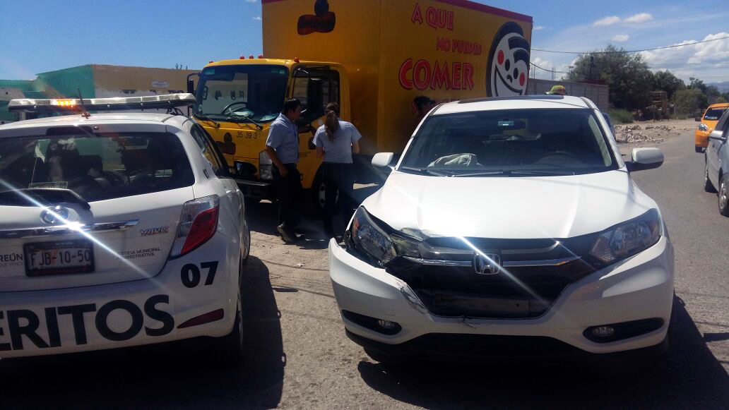 El accidente ocurrió en avenida Venezuela y calle Buenos Aires de la colonia Latinoamericana de Torreón. 