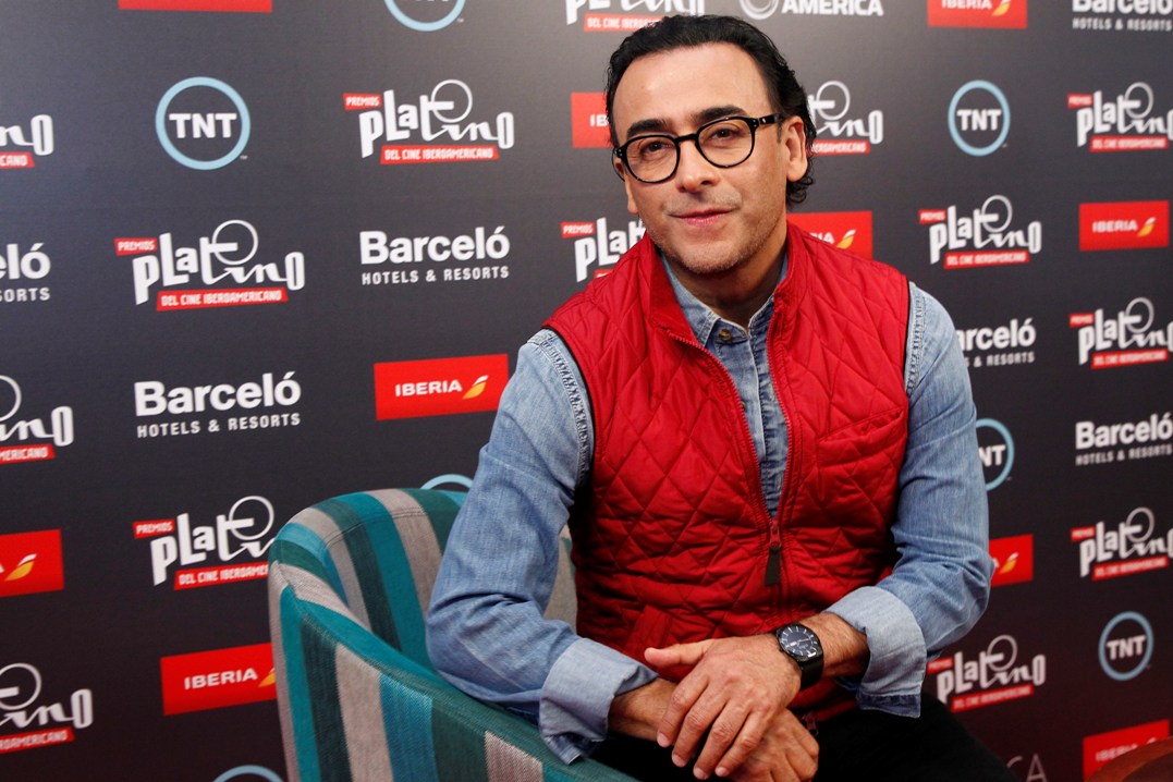 Adal Ramones conducirá los Premios Platino. 