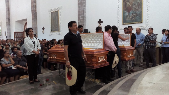 El alcalde de Pungarabato fue enterrado en el panteón de ese municipio.