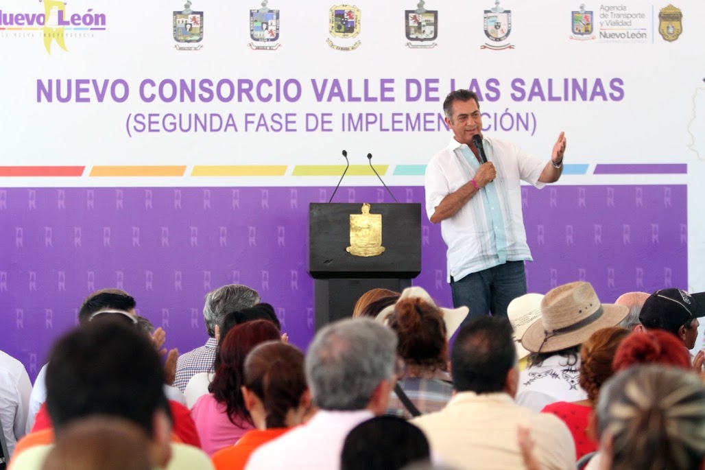 El gobernador Jaime Rodríguez anunció un nuevo consorcio de rutas urbanas en el municipio de El Carmen.
