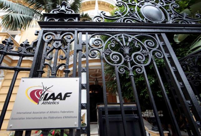 La IAAF suspendió a los atletas rusos