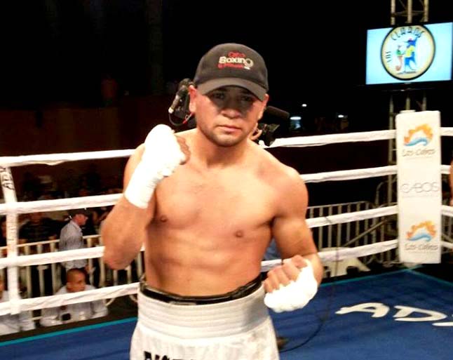 Al final de la pelea, tomó el micrófono Diego Cruz, quien dijo esperar volver a Cancún y lanzó un reto directo al también lagunero Roberto "Massa" Ort