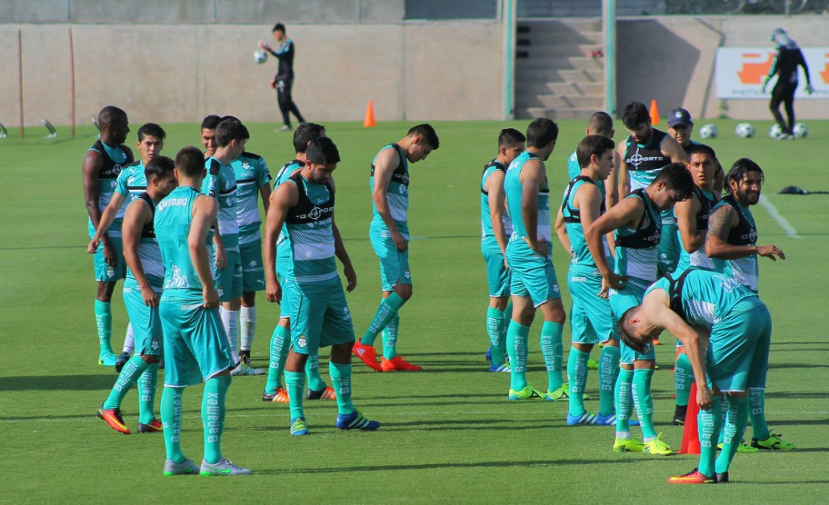 Néstor Araujo aseguró que ganar ante Juárez será un aliciente moral para Santos.