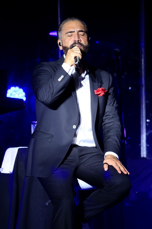 Alejandro Fernández.