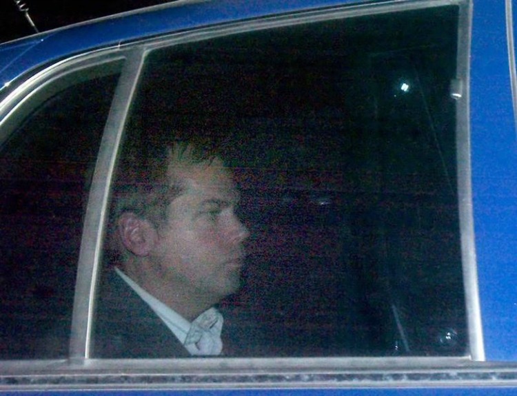 Foto de archivo de John Hinckley Jr. saliendo de una corte en Washington el 18 de noviembre de 2003.