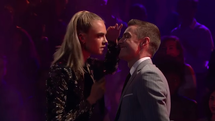 La cantante se defendió de las rimas de James Corden y Dave Franco.