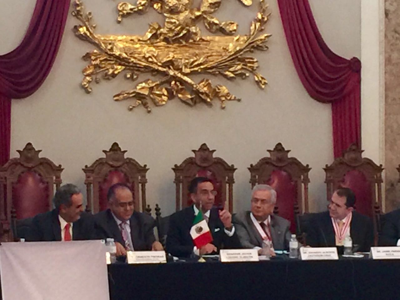 Javier Lozano participó en la mesa de discusión sobre la Red Compartida.