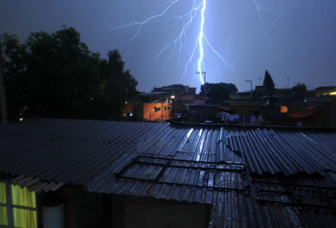 Tormenta eléctrica en al menos seis delegaciones, pronosticó para la madrugada de este viernes la Secretaría de Protección Civil de la Ciudad de Méxic