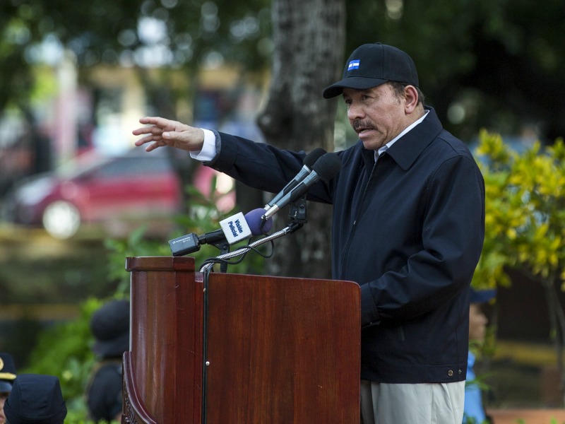 El presidente Daniel Ortega es acusado de querer liquidar el pluralismo político en el país, según acusan opositores.